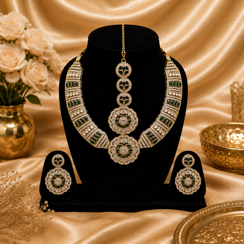 Emerald Noor Royal Necklace Set
